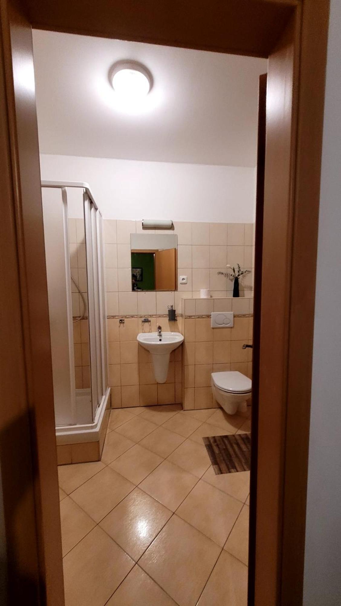 Double Room Private Bathroom,1499396863:JPEG
