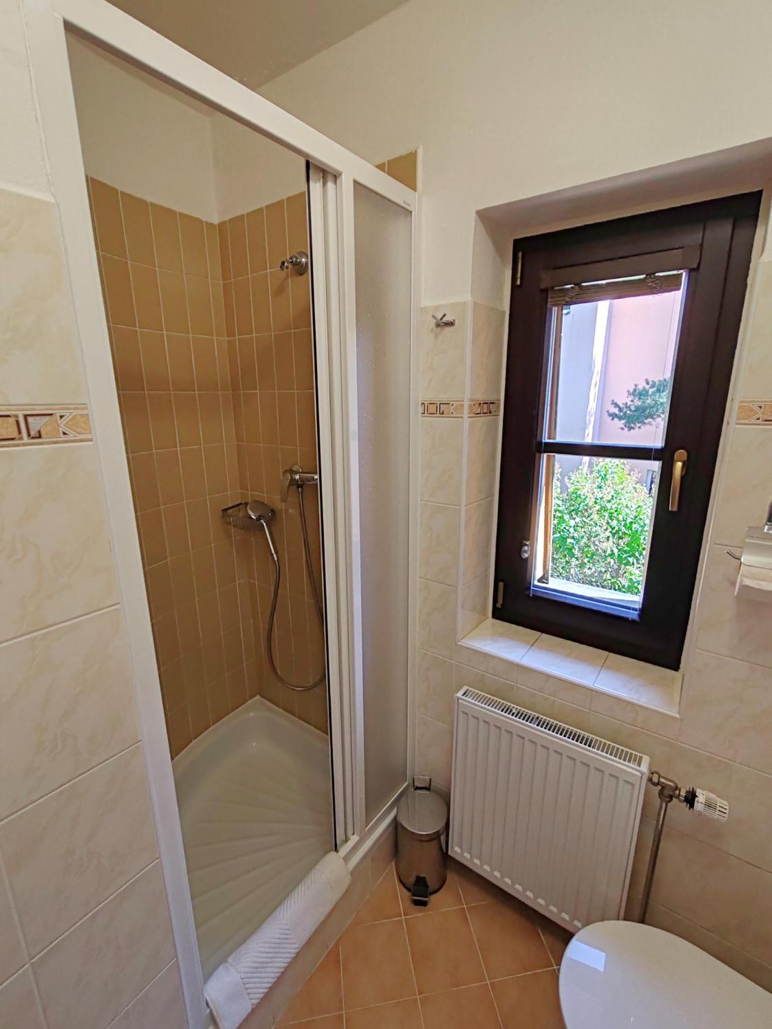 Doppelzimmer mit Balkon