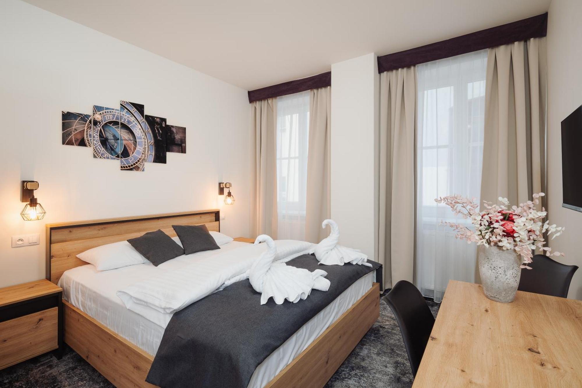 Double Room,1593881355:JPEG